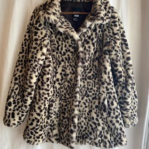 Faux fur leopard jacket.